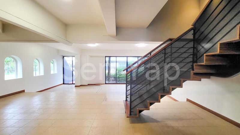 3 Bed Walk-up Apartment (Condo) for Rent in  Chancery Court - Image 11